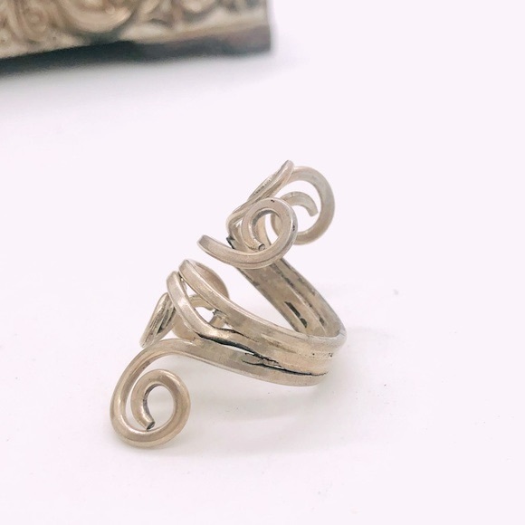 Vintage Silver Bypass 925 Scroll Ring - Picture 5 of 9